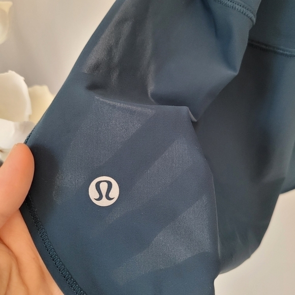 LULULEMON Twist Around Tank - Picture 8 of 12